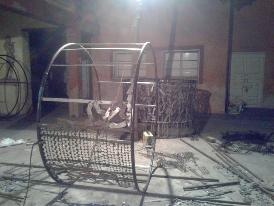 gallery-item